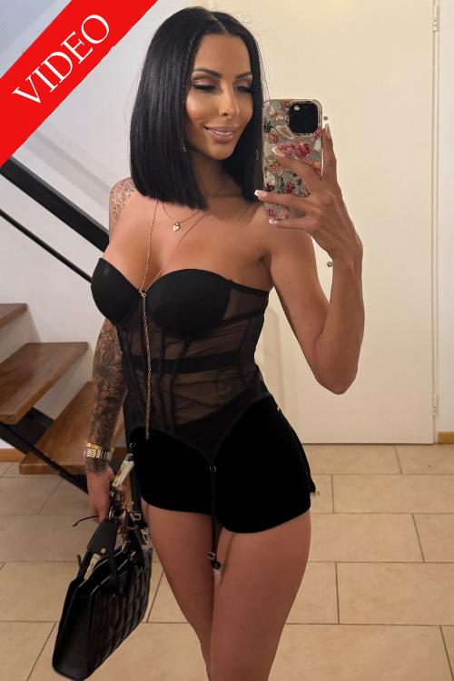 Ibiza tops - Escorts - GIO